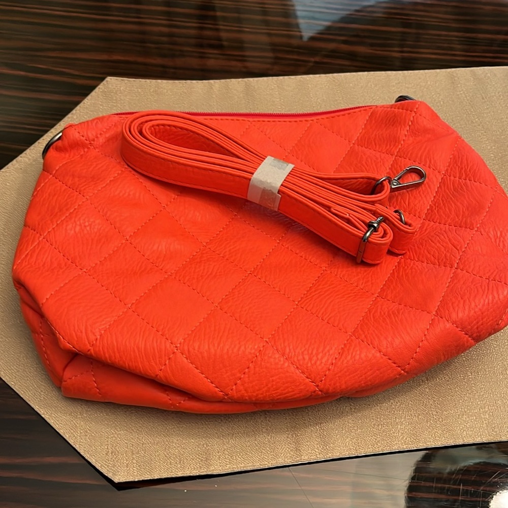 Bag - Picture 2 of 6